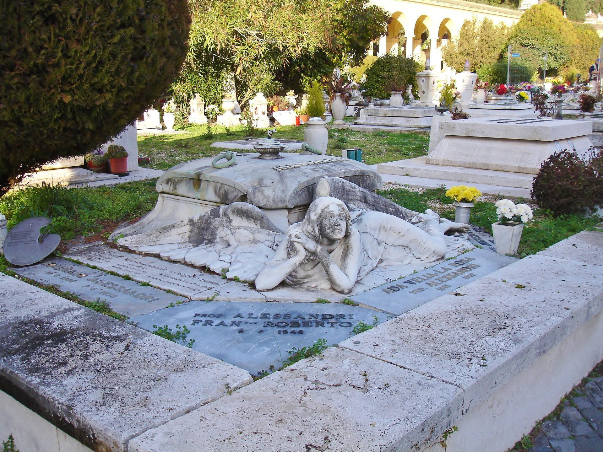 Alessandri's tomb-05.JPG